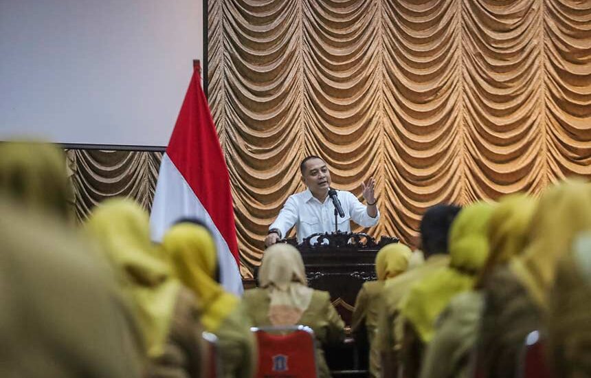 Larang Warung Pangku Hingga Judi Merpati