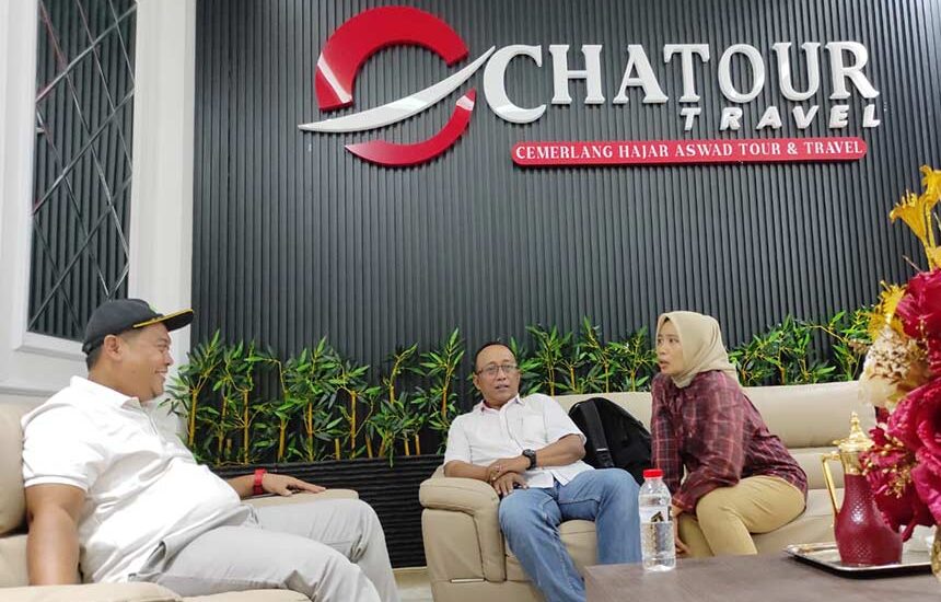 Jalan Sehat Wartawan Berhadiah Umroh CHATour
