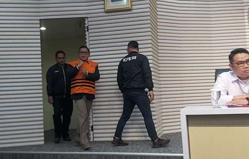 KPK Tahan Sekjen PDI Perjuangan