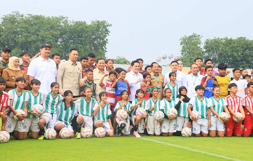 Prabowo Resmikan 17 Stadion Serentak