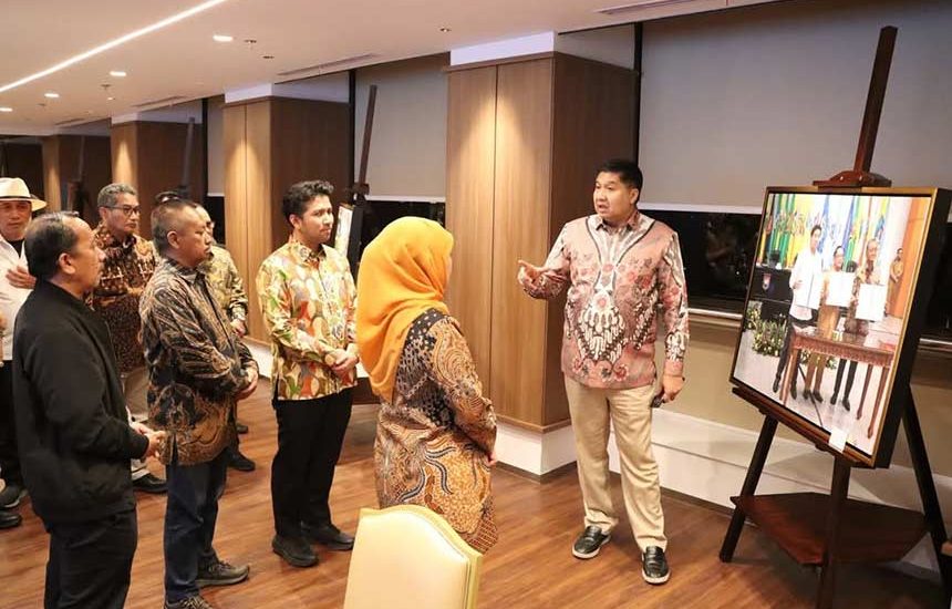 Khofifah-Emil, SPSI dan PWI Jatim Temui Menteri Diskusikan Rumah Bersubsidi