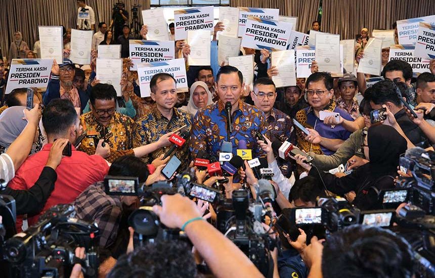 Ribuan SHM Transmigran Diserahkan
