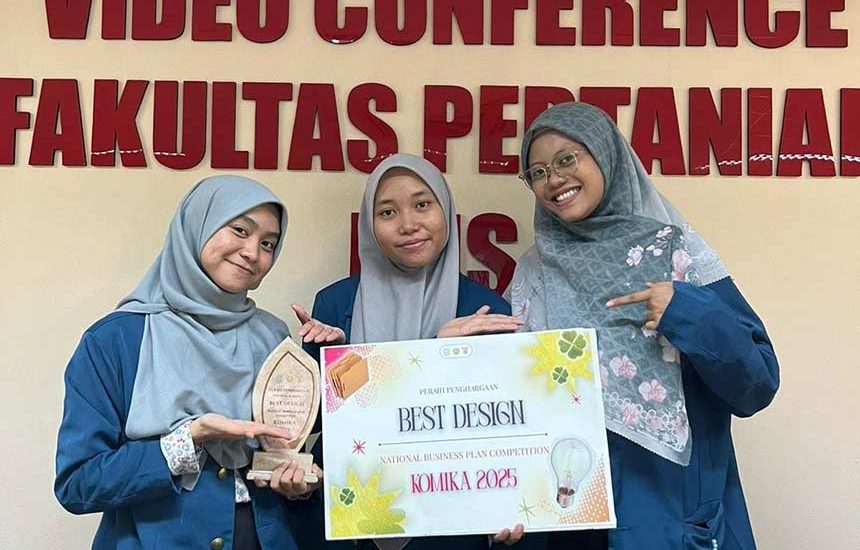 Delegasi FEB UNAIR Raih Best Design