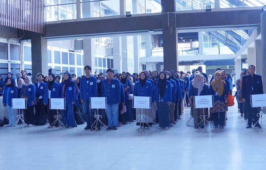 ITS Berangkatkan KKN Tematik Literasi