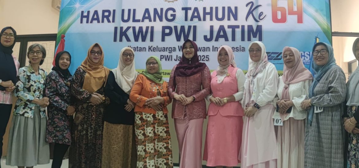 Senator DPD RI Hadiri Ultah IKWI Jatim