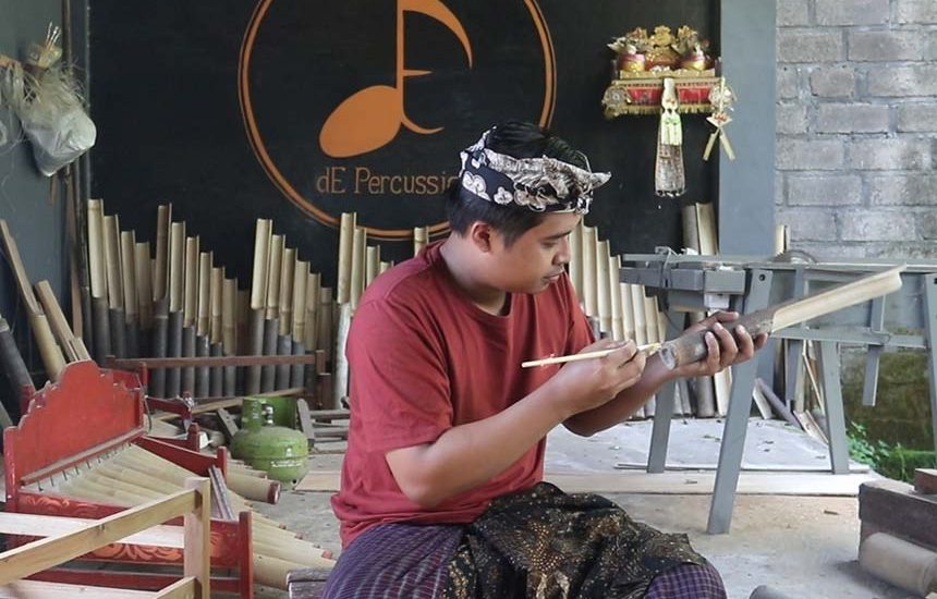 Ketekunan Pemuda Buleleng Membawa Gamelan Rindik ke Pasar Ekspor