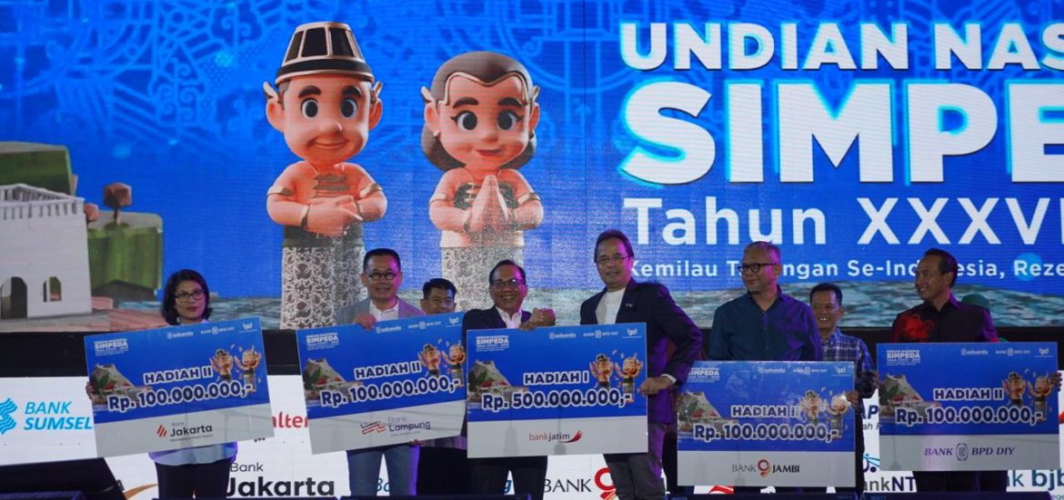 Nasabah Bank Jatim Raih Hadiah Utama Rp 500 Juta
