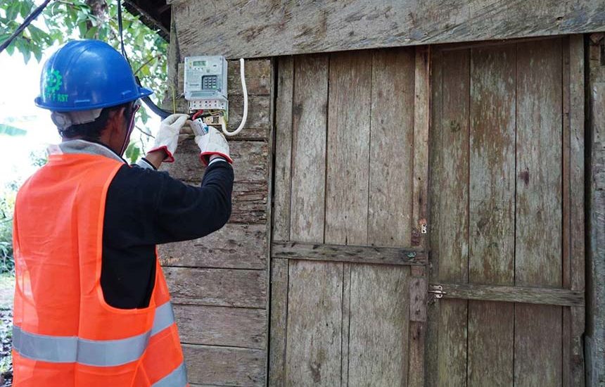 Peningkatan Listrik Daerah Terpecil Jangkau 1,2 Juta Rumah