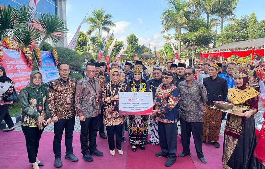 CSR Bank Jatim ke Pemkab Blitar dan UINSA