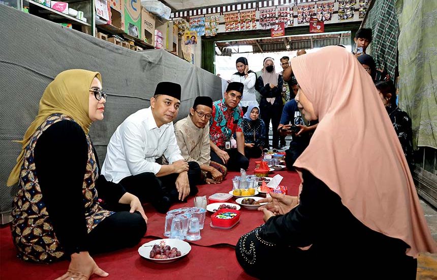 Eri Cahyadi Takziah Korban Ponpes Al Khoziny