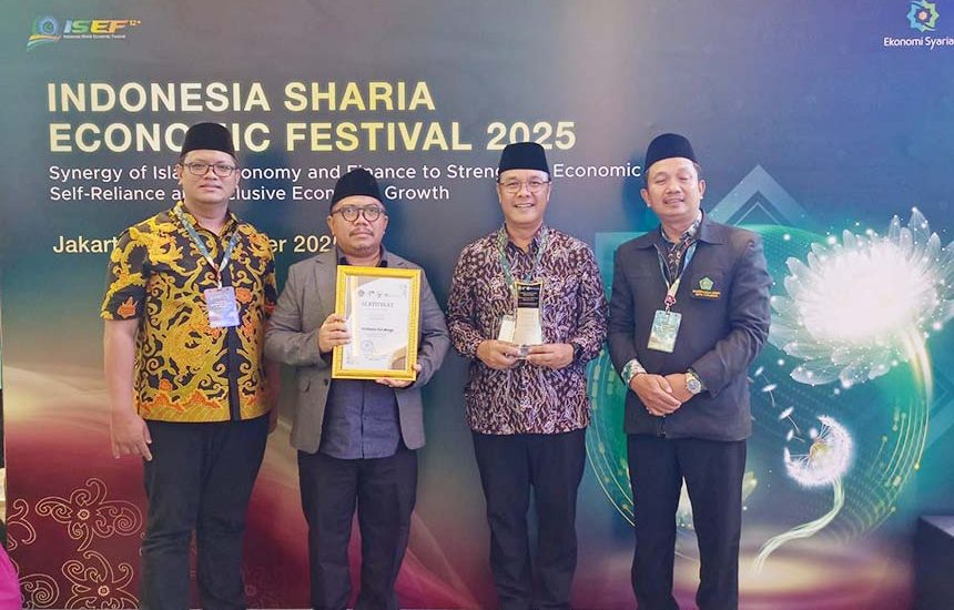 Gerakan Wakaf Uang Surabaya Catat Rekor