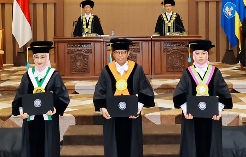 Unair Kukuhkan Tiga Guru Besar