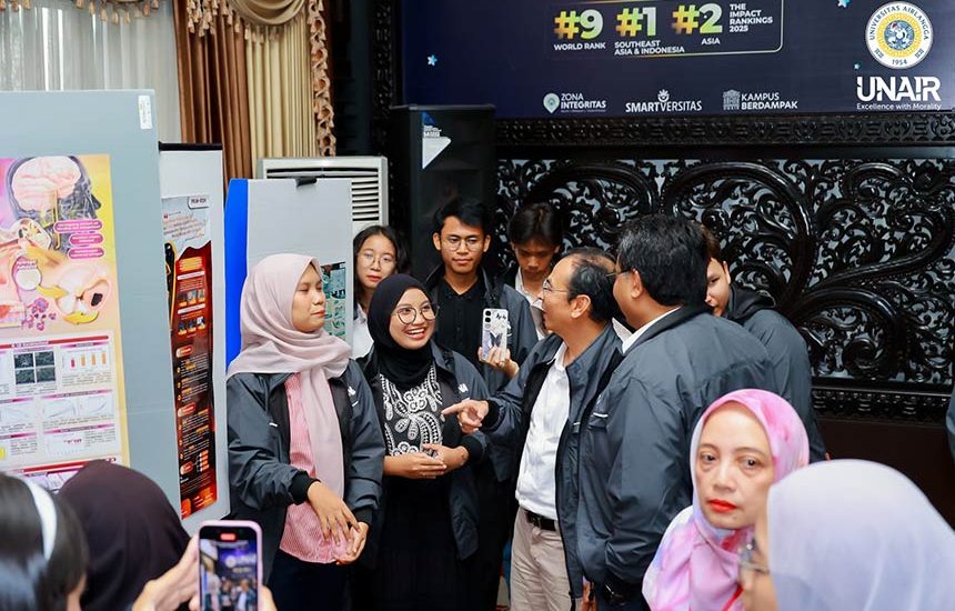 Rektor Unair Lepas Kontingen ke PIMNAS dan KMI Expo