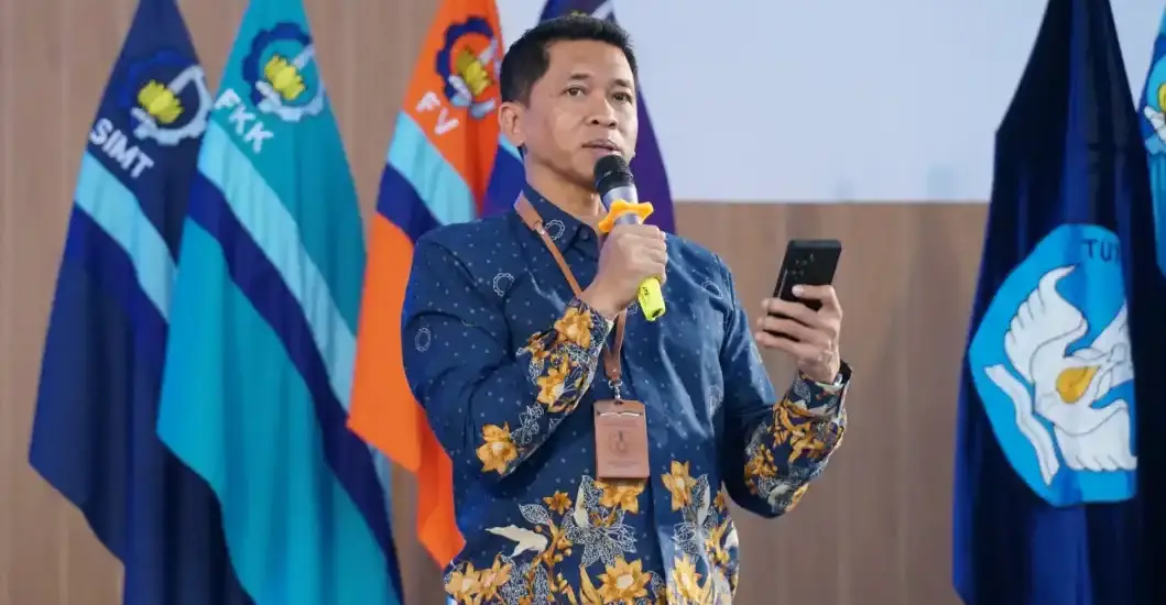 Annual Gathering 2026, ITS Perkuat Kepemimpinan Partisipatif Lewat Forum Town Hall ITS menggelar Annual Gathering 2026 berkonsep Town Hall untuk menyatukan langkah pimpinan dan sivitas menuju kampus inklusif dan berdampak global.