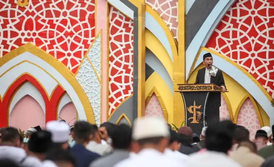 Salat Idulfitri 2026 di Balai Kota Surabaya, Eri Cahyadi Ajak Warga Perkuat Toleransi dan Persatuan