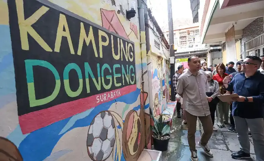 LPA Jatim Dorong Kampung Pancasila Jadi Garda Perlindungan Anak Berbasis Komunitas di Surabaya LPA Jatim dorong Kampung Pancasila di Surabaya jadi sistem perlindungan anak berbasis kampung melalui kolaborasi warga dan pemerintah.
