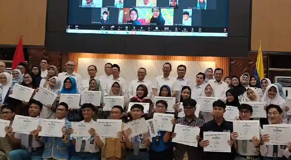UNAIR Umumkan 68 Kandidat Golden Ticket 2026, Persaingan Ketat dari Ribuan Sekolah se-Indonesia UNAIR umumkan 68 kandidat golden ticket 2026 dari 3.855 pendaftar. Seleksi ketat berbasis kuadran tentukan calon terbaik jalur SNBP.