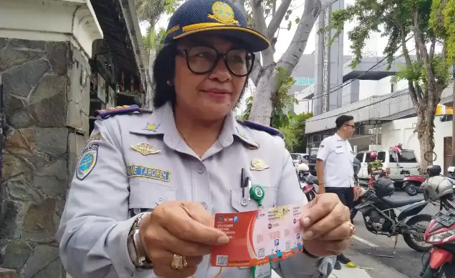Digitalisasi Parkir Kian Masif, Pemkot Surabaya Luncurkan Voucher Parkir Suroboyo untuk Semua TJU