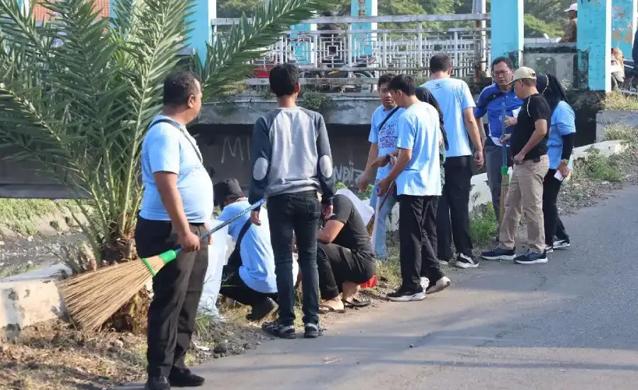 WFH Jumat Diterapkan, ASN Surabaya Tetap Turun Lapangan Lewat Gerakan Indonesia ASRI