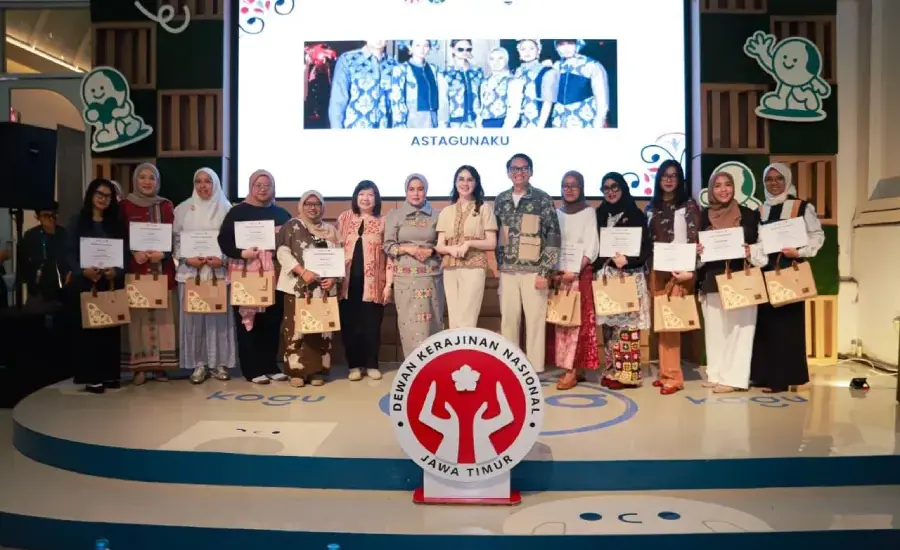 Arumi Bachsin Dorong Kartini Muda Jawa Timur Terapkan Sustainable Design di Industri Fashion dan Kriya