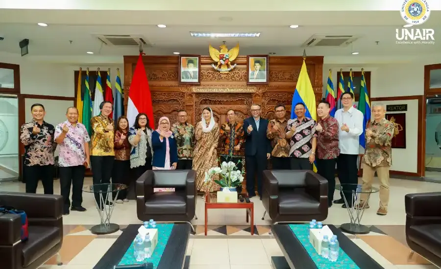 Kuliah Tamu Kemendag di UNAIR: Rektor Tekankan Mahasiswa Harus Siap Jadi Pencipta Lapangan Kerja