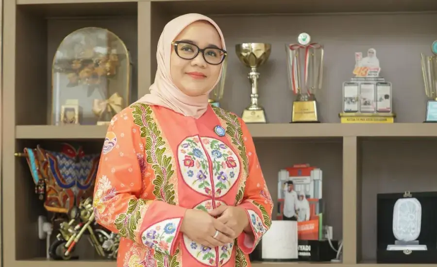 Kartini di Era Digital: Strategi Rini Indriyani Hadapi FOMO dan Jaga Harmoni Keluarga