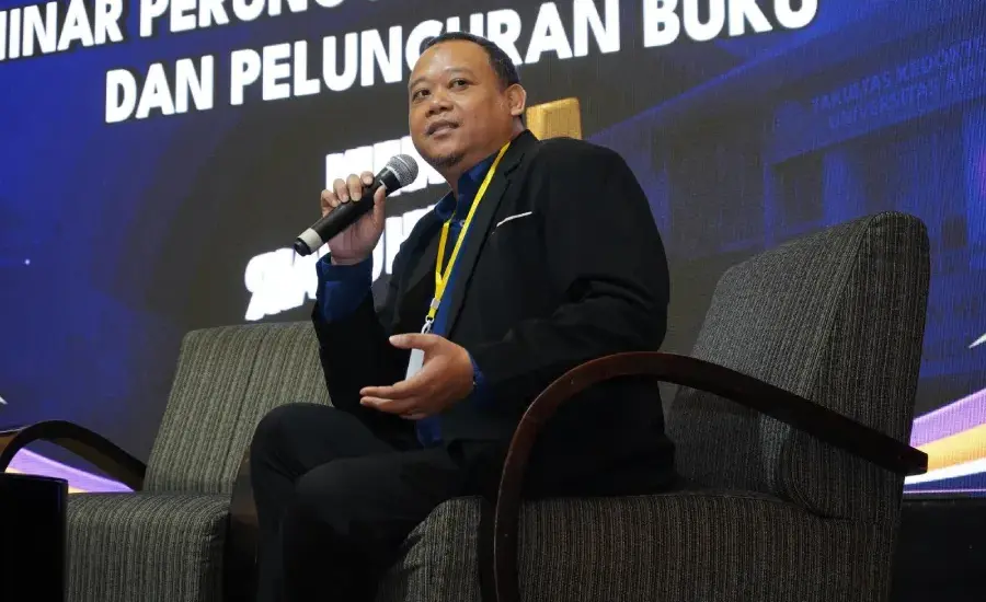 Buku 55 Tahun FKH UNAIR Rekam Jejak Perkembangan Pendidikan Veteriner di Indonesia