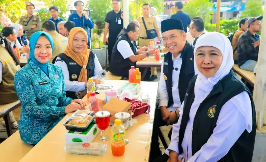 Gubernur Khofifah Gelar Pasar Murah di Wiskul Gladak Serang Probolinggo, Perkuat Daya Beli Masyarakat dan Kendalikan Inflasi