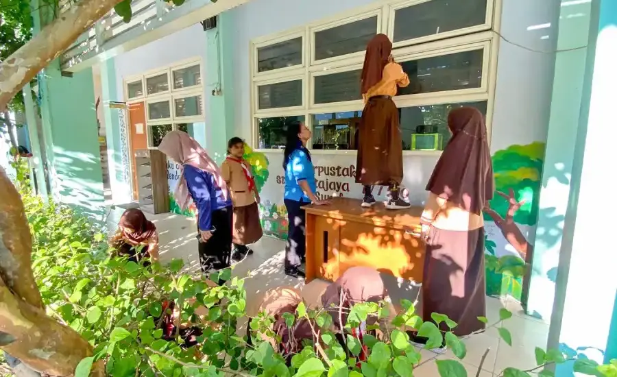 Pemkot Surabaya Ajak Sekolah Maksimalkan Libur Panjang untuk Kerja Bakti Gerakan Indonesia ASRI