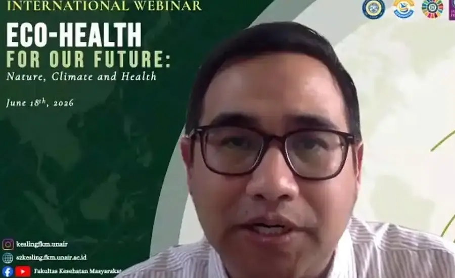 FKM UNAIR menggelar webinar internasional Eco-Health yang membahas perubahan iklim, kesehatan lingkungan, dan solusi berkelanjutan global.